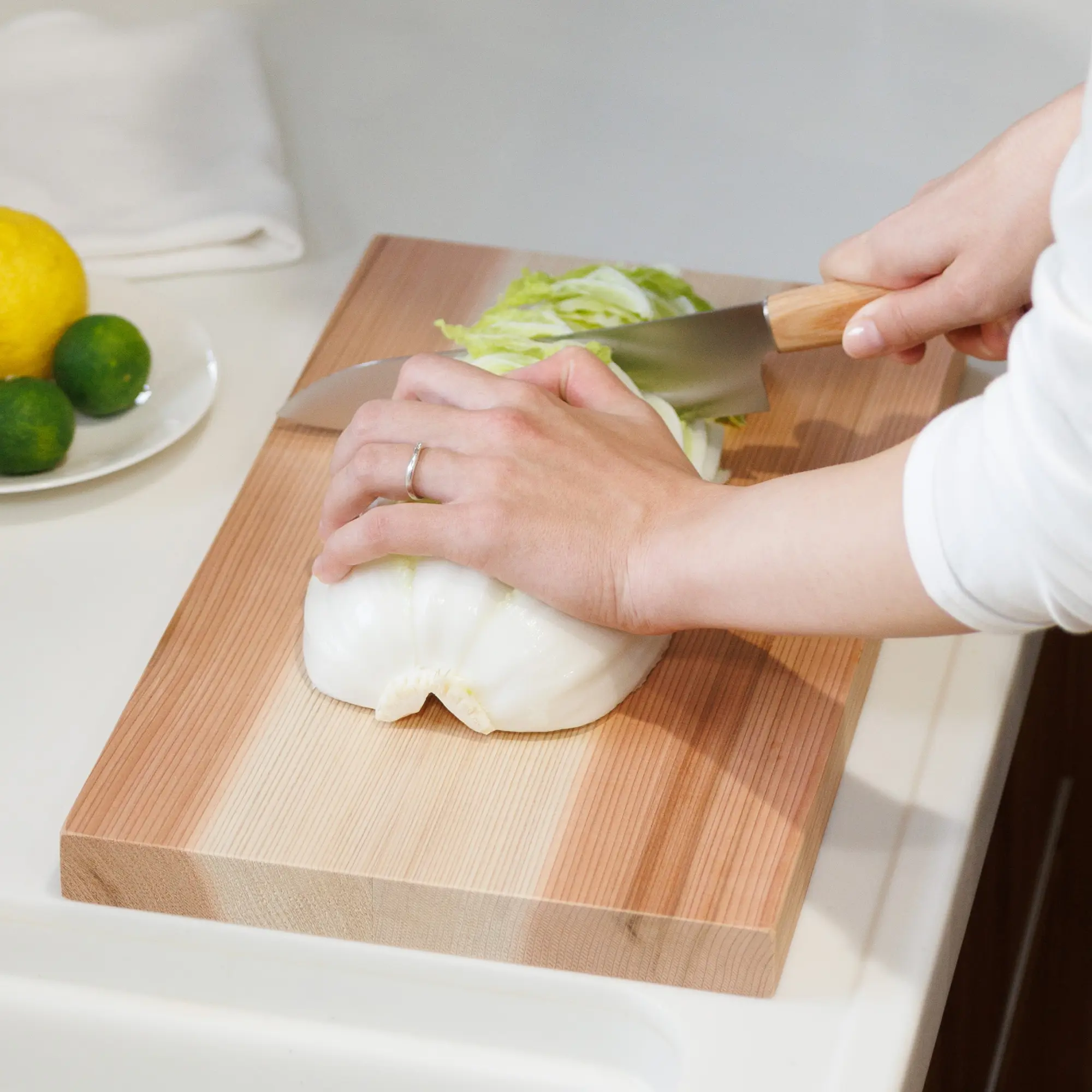 まな板 部厚 中（国産赤白杉）