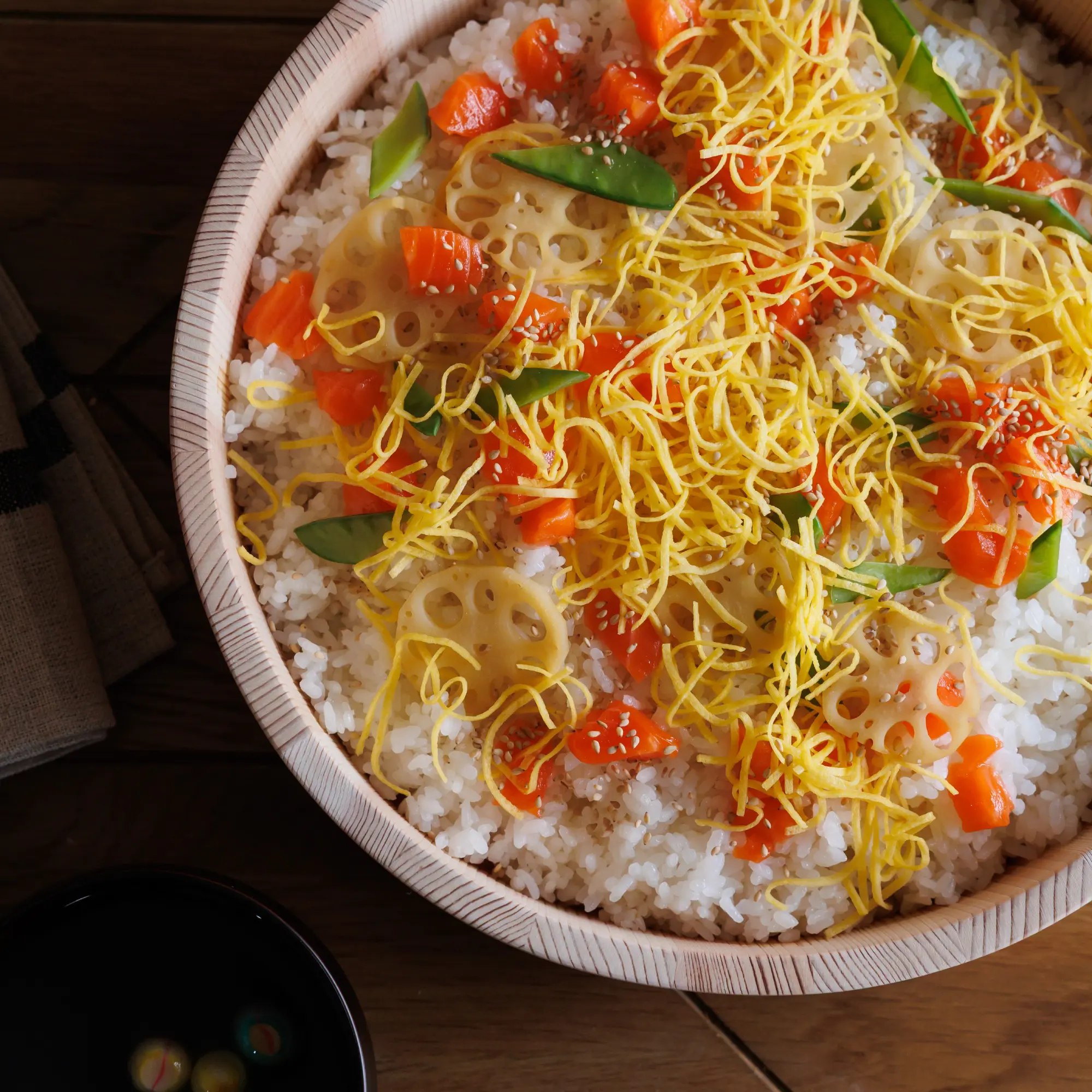 すし桶 12号 5合 （国産赤白杉）